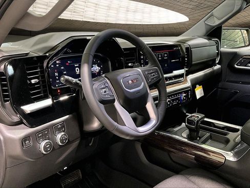 New 2026 GMC Sierra 1500 Elevation image 9