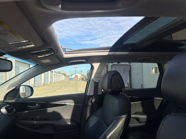 Used 2016 Kia Sorento SX AWD/4WD image 3
