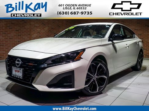 Used 2025 Nissan Altima 2.5 SR image 1