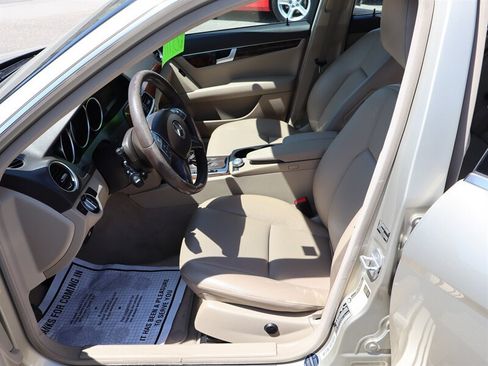 Used 2012 Mercedes-Benz C 250 Sedan image 14