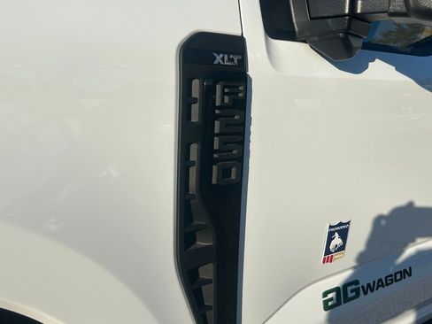 New 2026 Ford F250 XLT w/ XLT Premium Package image 19