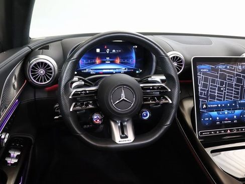 Used 2022 Mercedes-Benz SL 55 AMG 4MATIC image 13