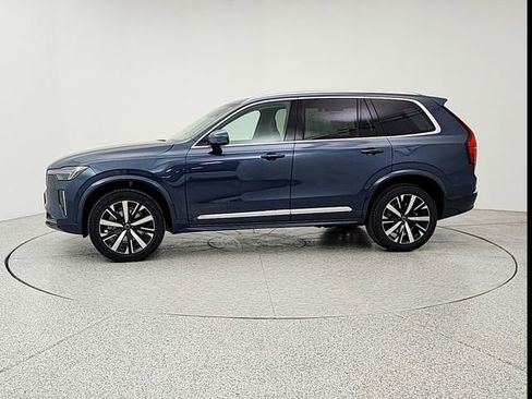 New 2026 Volvo XC90 B5 Core image 8
