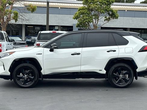 Used 2021 Toyota RAV4 XSE AWD/4WD image 10