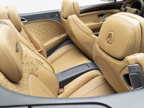 Used 2020 Bentley Continental GT image 47