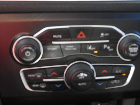 Used 2018 Dodge Charger GT AWD/4WD image 18