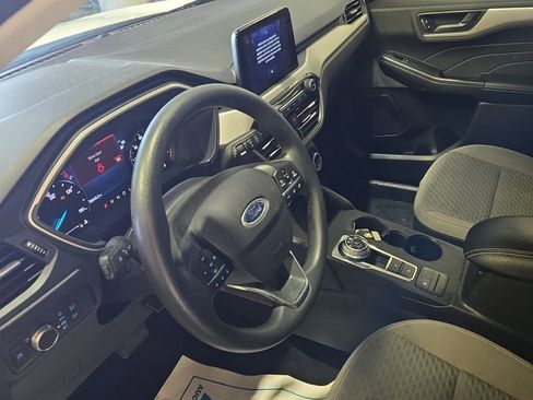 Used 2022 Ford Escape SE FWD image 8