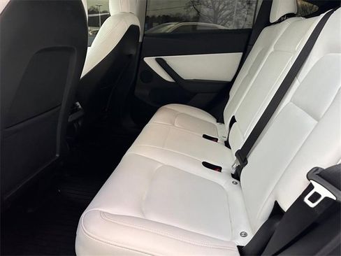 Used 2021 Tesla Model Y Performance image 11