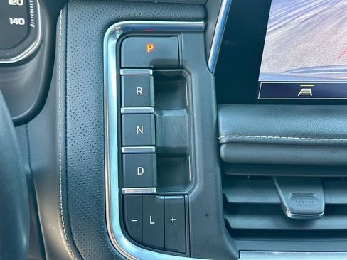 Used 2021 GMC Yukon SLT image 15