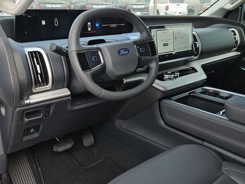 New 2026 Ford Expedition Active RWD image 22