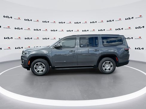 Used 2022 Jeep Wagoneer Series I image 5