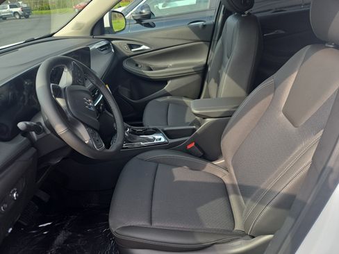 New 2026 Buick Encore GX Preferred AWD/4WD image 7