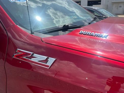 Used 2024 Chevrolet Silverado 1500 RST image 2