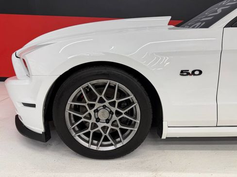 Used 2013 Ford Mustang GT Premium w/ Comfort Pkg image 13