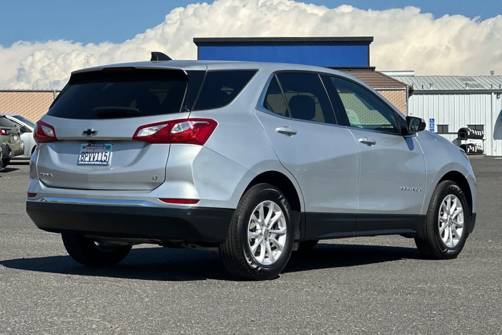 Used 2020 Chevrolet Equinox LT FWD image 3