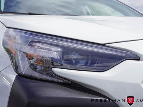 Used 2025 Subaru Outback Premium AWD/4WD image 14