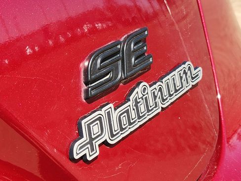 Used 2022 Toyota Corolla SE image 16