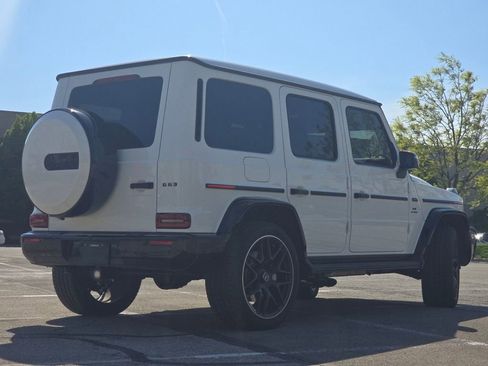 Used 2025 Mercedes-Benz G 63 AMG 4MATIC image 17