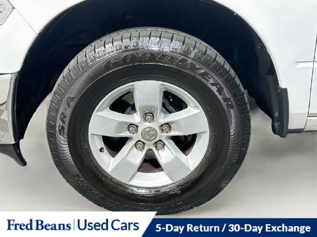 Used 2024 RAM 1500 Classic SLT AWD/4WD image 31