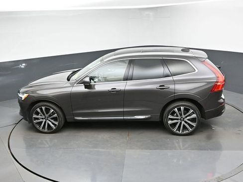 Used 2023 Volvo XC60 B5 Ultimate w/ Climate Package FWD image 20