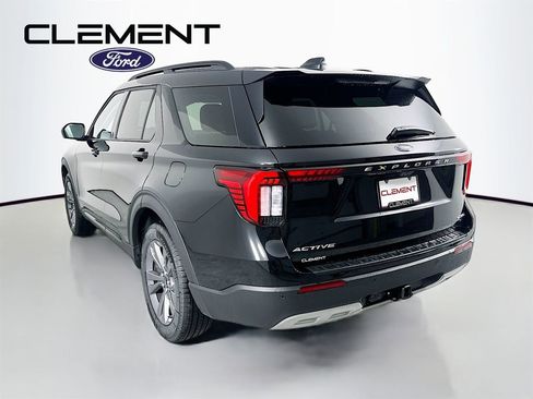 New 2026 Ford Explorer Active w/ Active Comfort Package AWD/4WD image 8