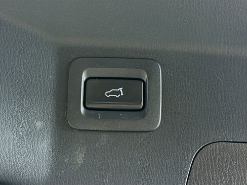 Used 2023 MAZDA CX-9 Signature image 32