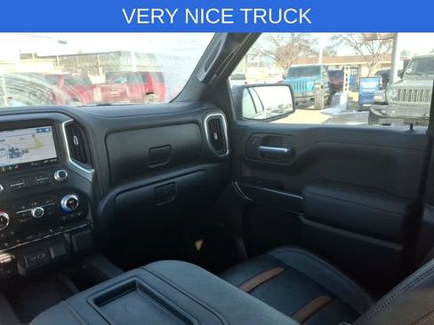 Used 2021 GMC Sierra 1500 AT4 w/ AT4 Preferred Package AWD/4WD image 15