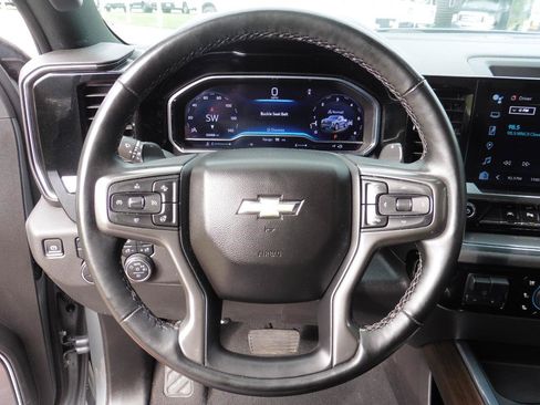 Used 2024 Chevrolet Silverado 1500 High Country w/ Technology Package AWD/4WD image 6