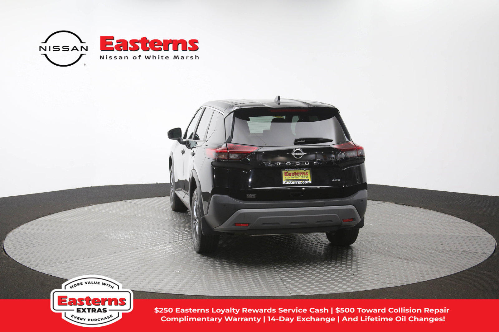 Used 2023 Nissan Rogue S AWD/4WD image 32