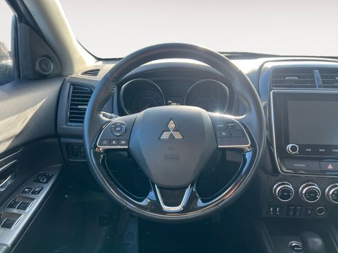 Used 2023 Mitsubishi Outlander Sport ES AWD/4WD image 12