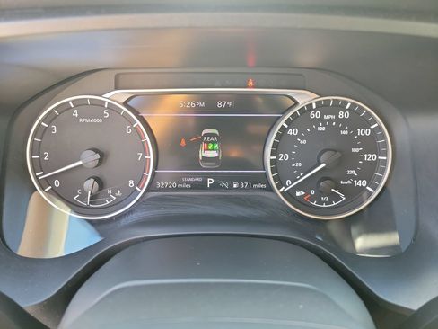 Used 2025 Nissan Rogue SV FWD image 21