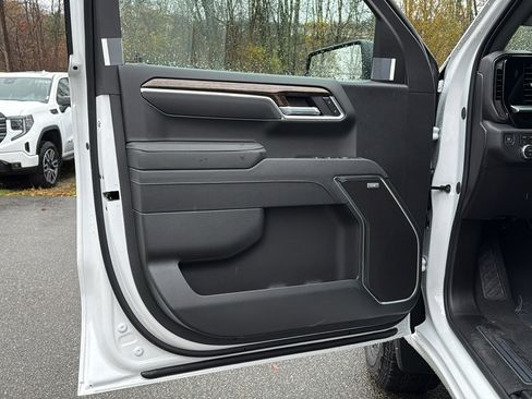 New 2026 GMC Sierra 1500 Elevation w/ Elevation Premium Package image 7