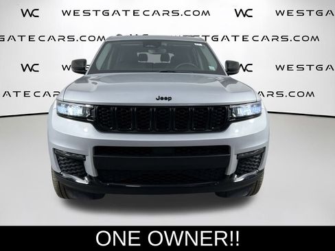 Used 2023 Jeep Grand Cherokee L Limited w/ Black Appearance Package image 2