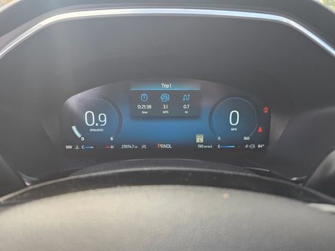 Used 2023 Ford Escape Platinum AWD/4WD image 28