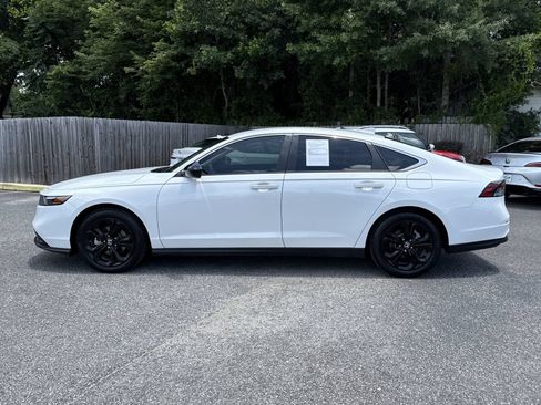 Used 2025 Honda Accord LX image 2