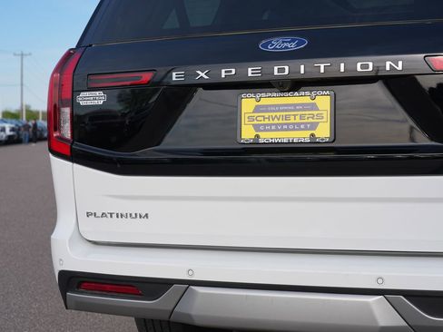 Used 2025 Ford Expedition Max Platinum AWD/4WD image 10