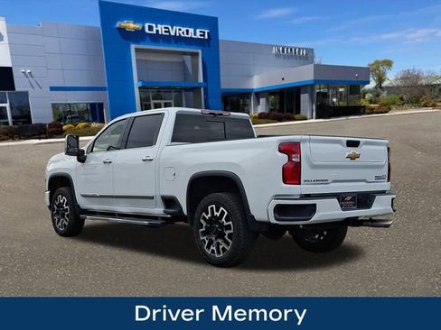 Used 2024 Chevrolet Silverado 2500 High Country image 6