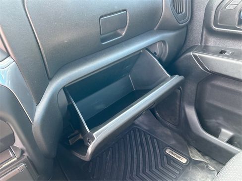 Used 2021 Chevrolet Silverado 2500 Custom w/ Custom Value Package image 24