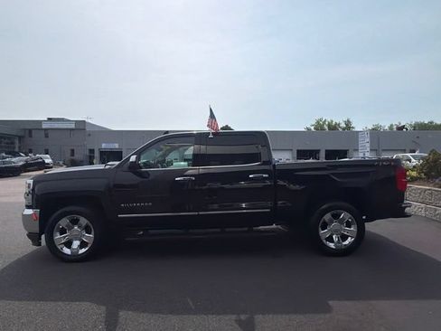 Used 2018 Chevrolet Silverado 1500 LTZ w/ Sport Package AWD/4WD image 4
