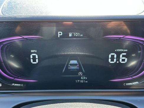 Used 2025 Kia Seltos S image 2