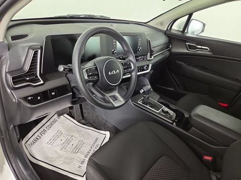 Certified 2024 Kia Sportage LX FWD image 13