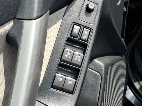 Used 2018 Subaru Forester 2.5i Limited AWD/4WD image 13