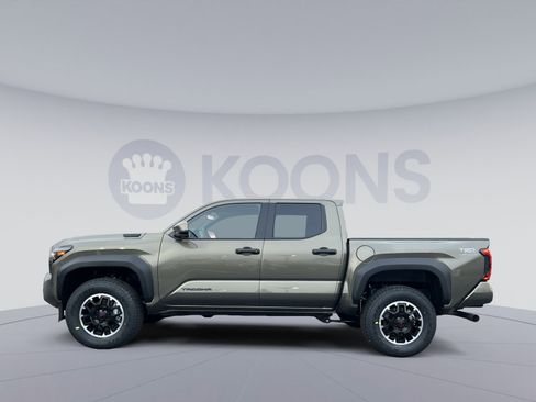 New 2026 Toyota Tacoma TRD Off-Road image 2