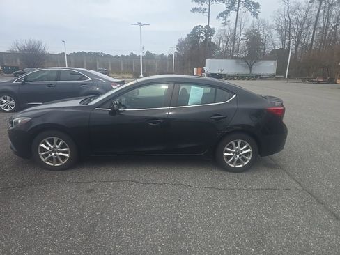 Used 2015 MAZDA MAZDA3 i Touring image 8