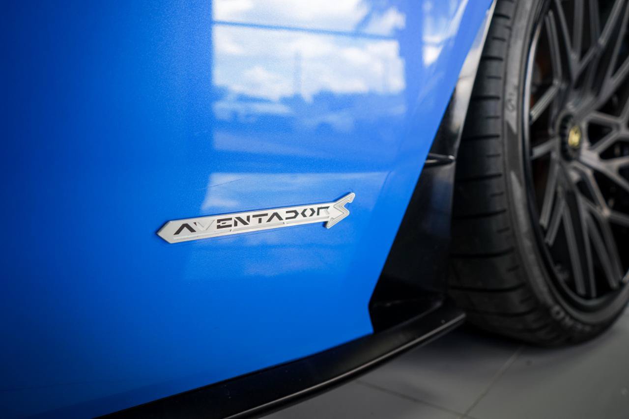 Used 2018 Lamborghini Aventador S AWD/4WD image 13