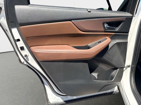 Used 2023 Acura MDX SH-AWD w/ Technology Package image 12