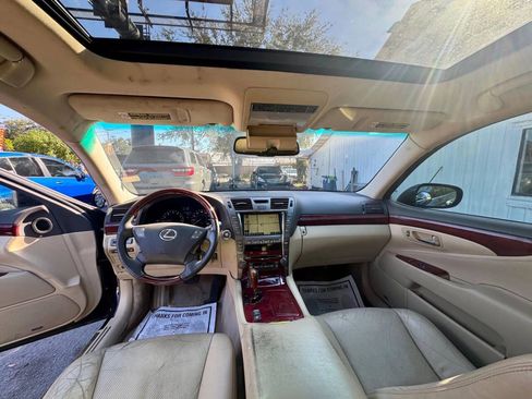 Used 2007 Lexus LS 460 image 24