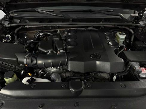 Used 2020 Toyota 4Runner SR5 image 13