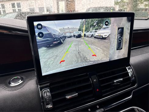 Used 2022 Lincoln Navigator L Reserve AWD/4WD image 34