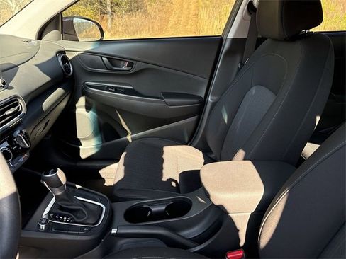 Used 2023 Hyundai Kona SEL image 24